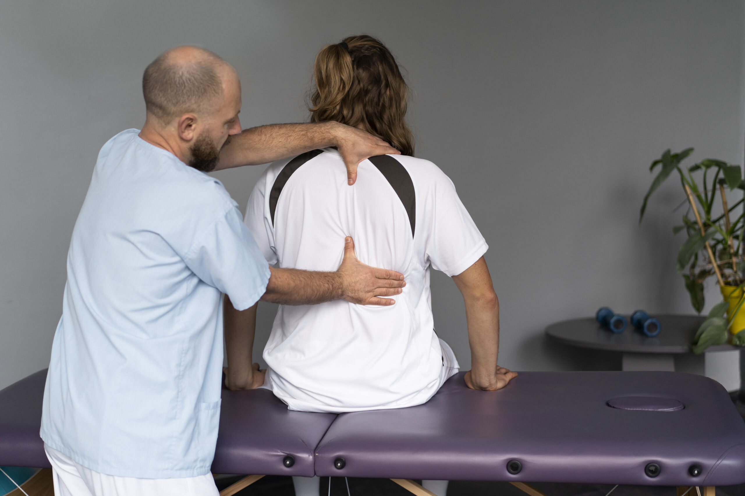Chiropractic treatment for back pain